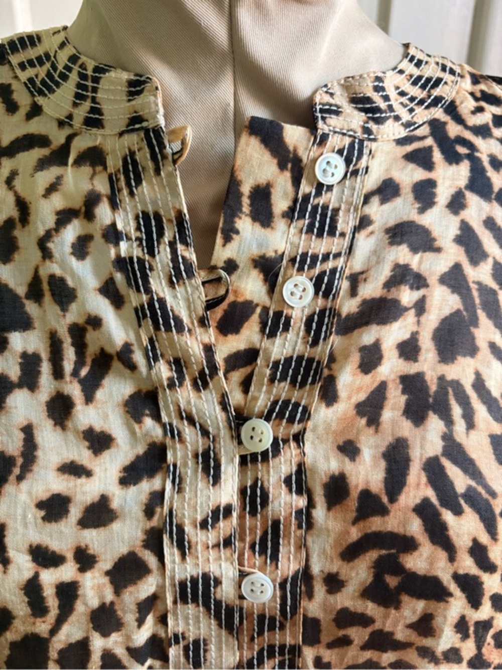 Banana Republic Sleeveless Leopard Print Camisole size M